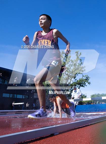 Thumbnail 3 in Twilight Invitational 2000m Steeplechase (SRJC) photogallery.