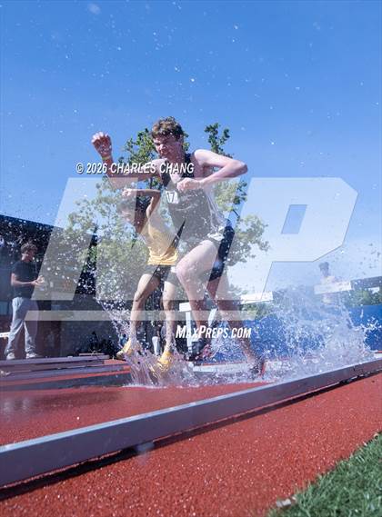 Thumbnail 2 in Twilight Invitational 2000m Steeplechase (SRJC) photogallery.