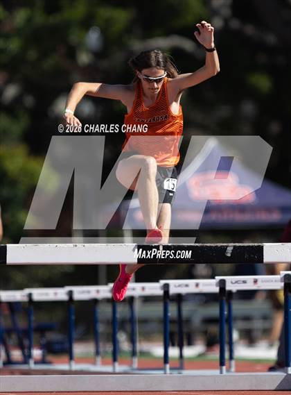 Thumbnail 3 in Twilight Invitational 2000m Steeplechase (SRJC) photogallery.