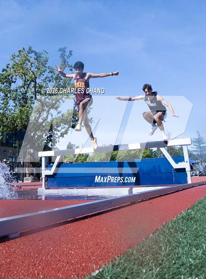 Thumbnail 3 in Twilight Invitational 2000m Steeplechase (SRJC) photogallery.