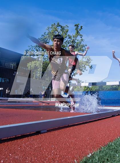 Thumbnail 1 in Twilight Invitational 2000m Steeplechase (SRJC) photogallery.
