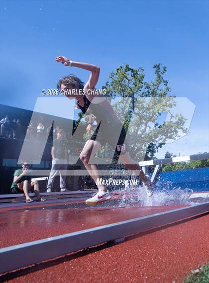 Thumbnail 3 in Twilight Invitational 2000m Steeplechase (SRJC) photogallery.