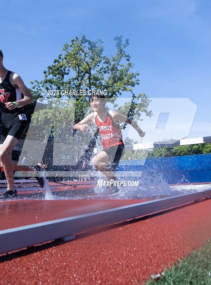 Thumbnail 3 in Twilight Invitational 2000m Steeplechase (SRJC) photogallery.