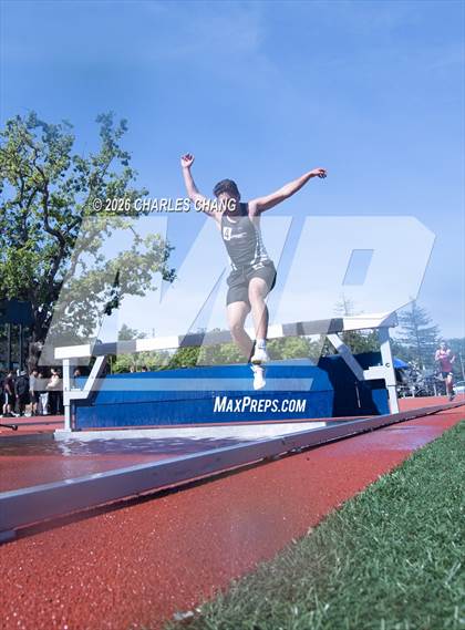 Thumbnail 3 in Twilight Invitational 2000m Steeplechase (SRJC) photogallery.