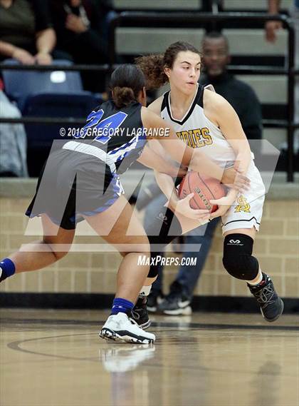 Thumbnail 1 in Amarillo vs. Mansfield Summit photogallery.