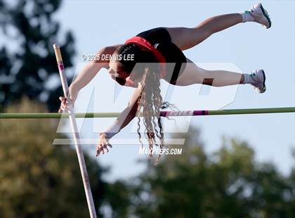 Thumbnail 1 in Halden Invitational (Pole Vault) photogallery.