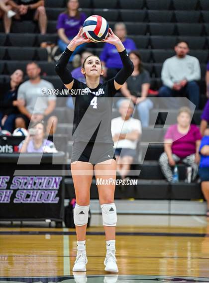 Thumbnail 3 in College Station vs St. Agnes Academy photogallery.