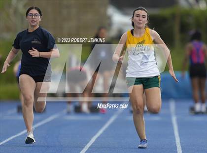 Thumbnail 2 in Anuenue Qualifying Meet photogallery.