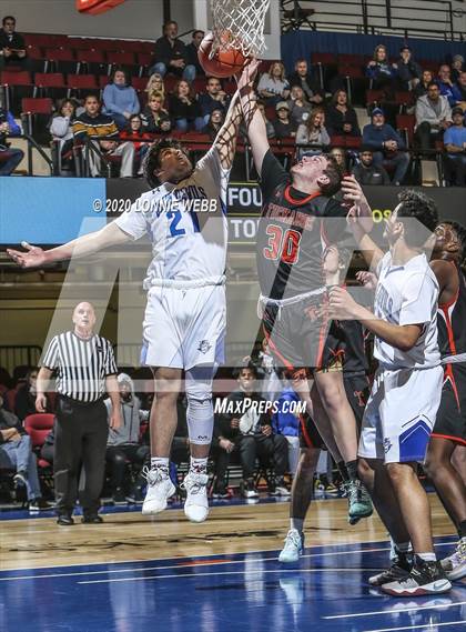 Thumbnail 1 in Haldane vs. Tuckahoe (Section 1 Class C Semifinal) photogallery.