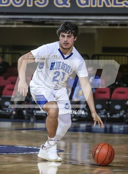 Thumbnail 2 in Haldane vs. Tuckahoe (Section 1 Class C Semifinal) photogallery.