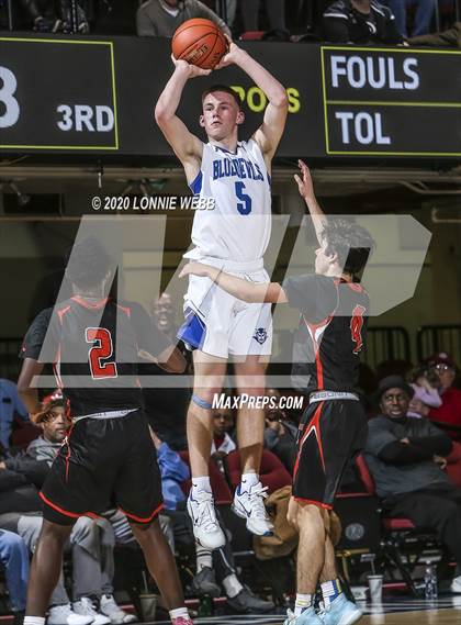 Thumbnail 1 in Haldane vs. Tuckahoe (Section 1 Class C Semifinal) photogallery.
