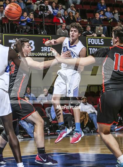 Thumbnail 1 in Haldane vs. Tuckahoe (Section 1 Class C Semifinal) photogallery.