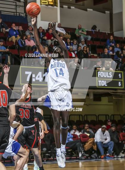 Thumbnail 1 in Haldane vs. Tuckahoe (Section 1 Class C Semifinal) photogallery.