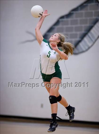 Thumbnail 3 in Heritage @ Loudoun Valley photogallery.