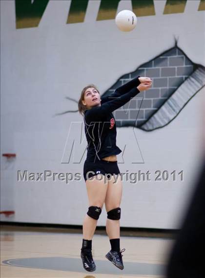 Thumbnail 2 in Heritage @ Loudoun Valley photogallery.