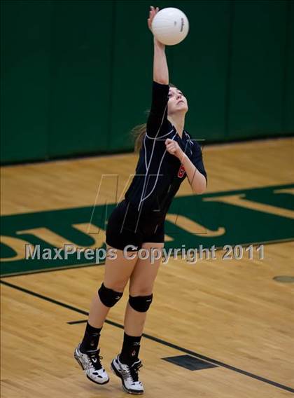 Thumbnail 2 in Heritage @ Loudoun Valley photogallery.