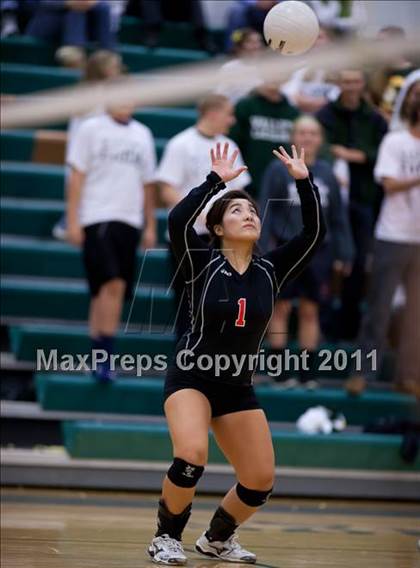 Thumbnail 2 in Heritage @ Loudoun Valley photogallery.