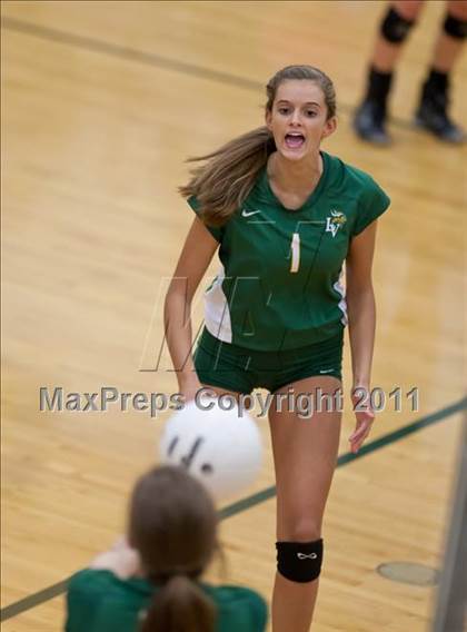 Thumbnail 2 in Heritage @ Loudoun Valley photogallery.