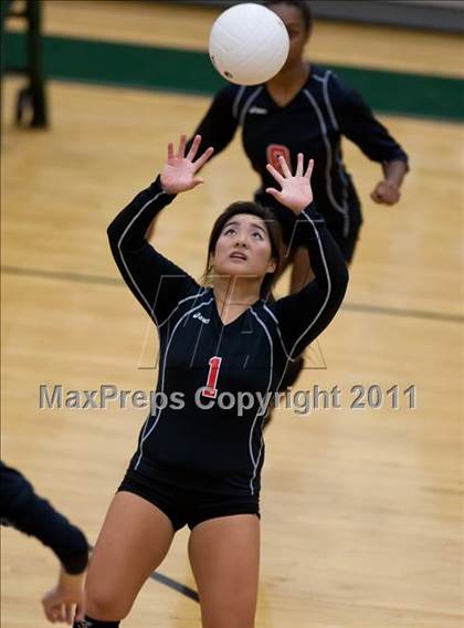 Thumbnail 2 in Heritage @ Loudoun Valley photogallery.