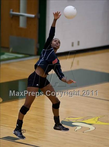 Thumbnail 3 in Heritage @ Loudoun Valley photogallery.