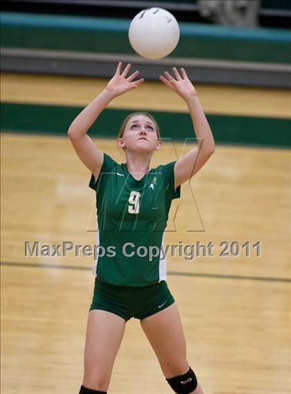 Thumbnail 1 in Heritage @ Loudoun Valley photogallery.