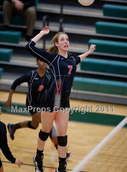 Thumbnail 1 in Heritage @ Loudoun Valley photogallery.