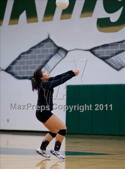 Thumbnail 3 in Heritage @ Loudoun Valley photogallery.