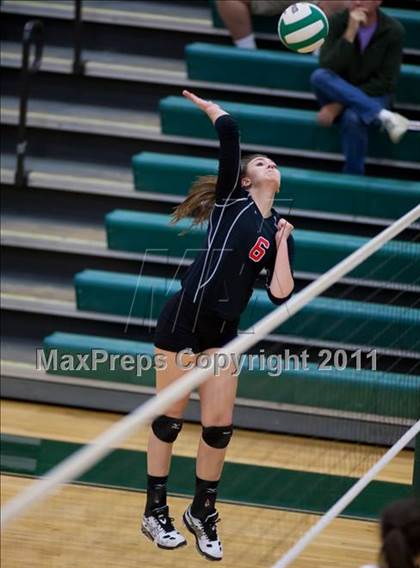 Thumbnail 2 in Heritage @ Loudoun Valley photogallery.