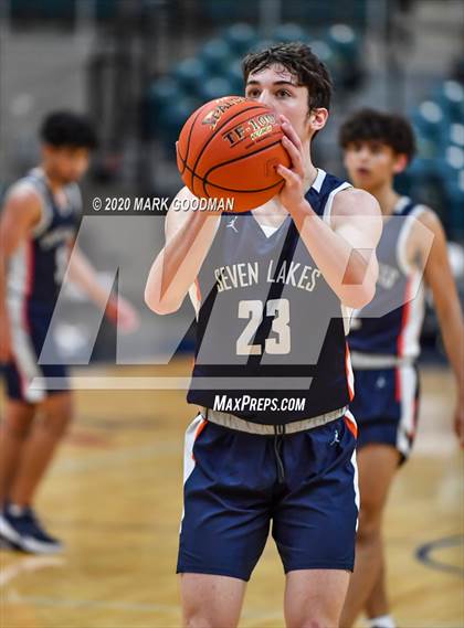 Thumbnail 3 in Seven Lakes @ Tompkins photogallery.