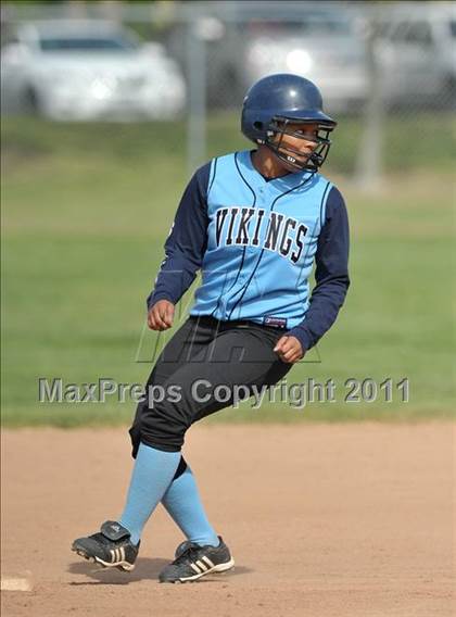 Thumbnail 1 in Pleasant Valley vs. Roseville (Stephanie LeDoux Tournament) photogallery.
