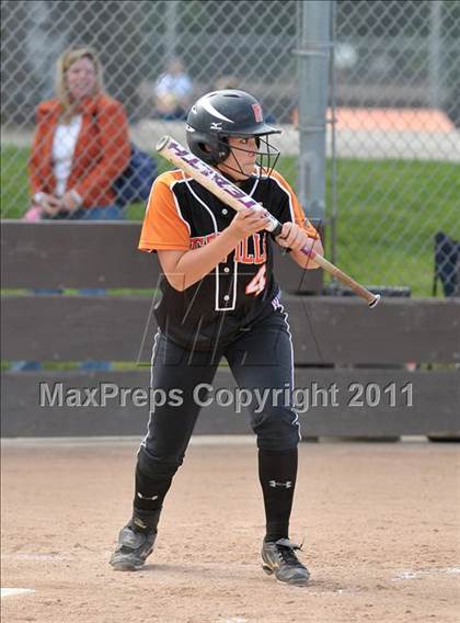 Thumbnail 2 in Pleasant Valley vs. Roseville (Stephanie LeDoux Tournament) photogallery.