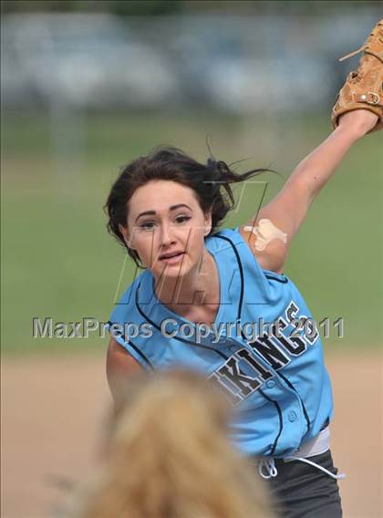 Thumbnail 3 in Pleasant Valley vs. Roseville (Stephanie LeDoux Tournament) photogallery.