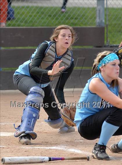 Thumbnail 2 in Pleasant Valley vs. Roseville (Stephanie LeDoux Tournament) photogallery.