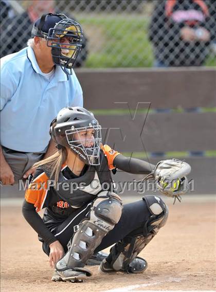 Thumbnail 1 in Pleasant Valley vs. Roseville (Stephanie LeDoux Tournament) photogallery.
