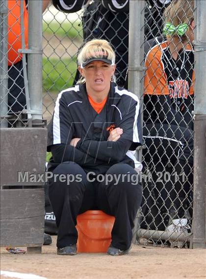 Thumbnail 2 in Pleasant Valley vs. Roseville (Stephanie LeDoux Tournament) photogallery.