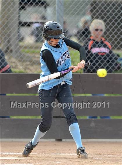 Thumbnail 2 in Pleasant Valley vs. Roseville (Stephanie LeDoux Tournament) photogallery.