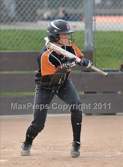 Thumbnail 2 in Pleasant Valley vs. Roseville (Stephanie LeDoux Tournament) photogallery.