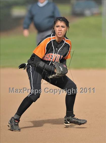 Thumbnail 2 in Pleasant Valley vs. Roseville (Stephanie LeDoux Tournament) photogallery.
