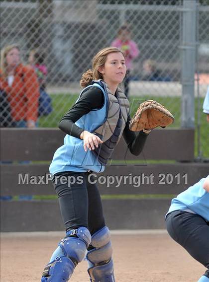 Thumbnail 1 in Pleasant Valley vs. Roseville (Stephanie LeDoux Tournament) photogallery.