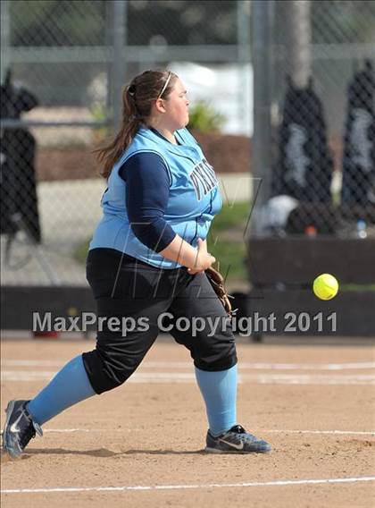 Thumbnail 3 in Pleasant Valley vs. Roseville (Stephanie LeDoux Tournament) photogallery.