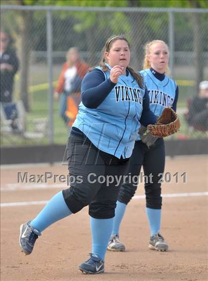 Thumbnail 1 in Pleasant Valley vs. Roseville (Stephanie LeDoux Tournament) photogallery.