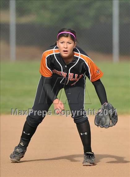 Thumbnail 3 in Pleasant Valley vs. Roseville (Stephanie LeDoux Tournament) photogallery.