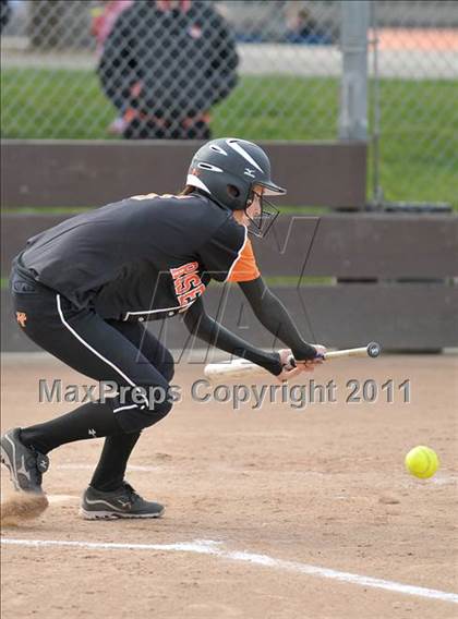 Thumbnail 3 in Pleasant Valley vs. Roseville (Stephanie LeDoux Tournament) photogallery.