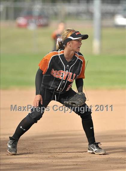 Thumbnail 1 in Pleasant Valley vs. Roseville (Stephanie LeDoux Tournament) photogallery.