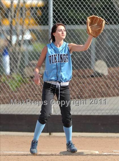 Thumbnail 1 in Pleasant Valley vs. Roseville (Stephanie LeDoux Tournament) photogallery.