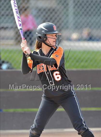 Thumbnail 2 in Pleasant Valley vs. Roseville (Stephanie LeDoux Tournament) photogallery.