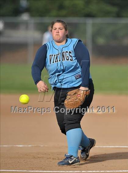 Thumbnail 1 in Pleasant Valley vs. Roseville (Stephanie LeDoux Tournament) photogallery.