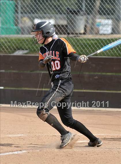 Thumbnail 1 in Pleasant Valley vs. Roseville (Stephanie LeDoux Tournament) photogallery.