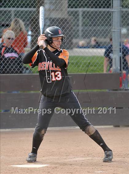 Thumbnail 1 in Pleasant Valley vs. Roseville (Stephanie LeDoux Tournament) photogallery.