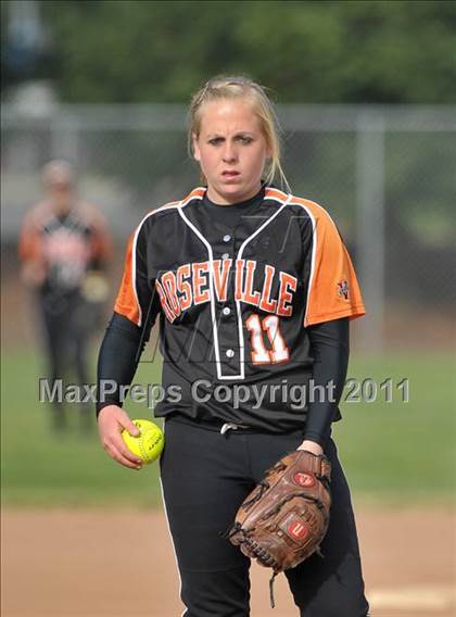 Thumbnail 3 in Pleasant Valley vs. Roseville (Stephanie LeDoux Tournament) photogallery.